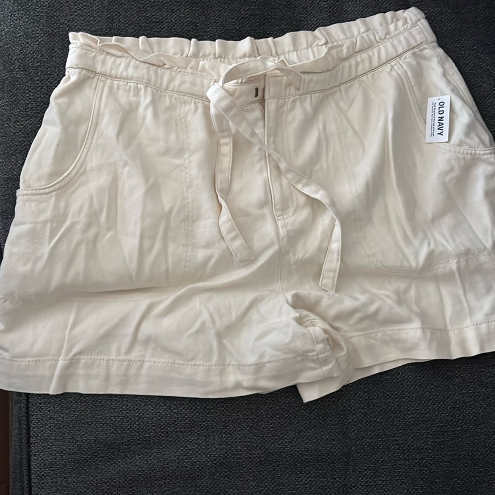 Women’s Gap shorts